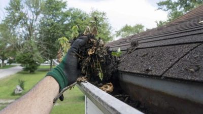 gutter-cleaning-by-handyman.jpeg
